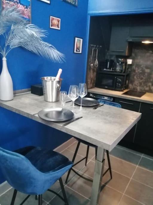 Appartement Avec Sauna Et Balneo Privatifs -Troyes Centre Esterno foto
